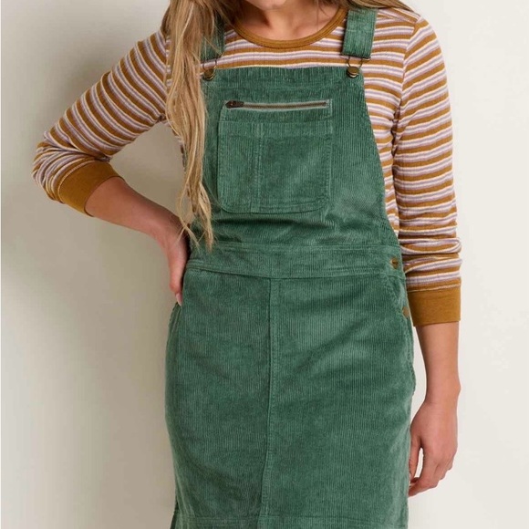 Toad&Co Dresses & Skirts - Toad & Co Scouter Cord Green Jumper